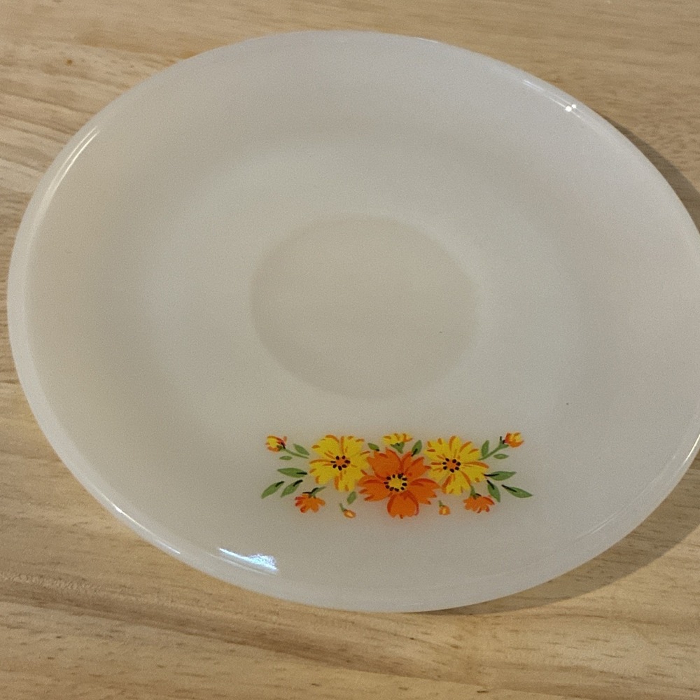 Vintage Anchor Hocking Tulip Fire King Milk Glass Flower‎ Saucer
